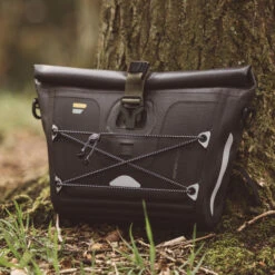 Riverside 3.5L Waterproof Handlebar Bag Bikepacking -Default Template 2 k1a5d959b2cde812cb1695cff3d7f67c6