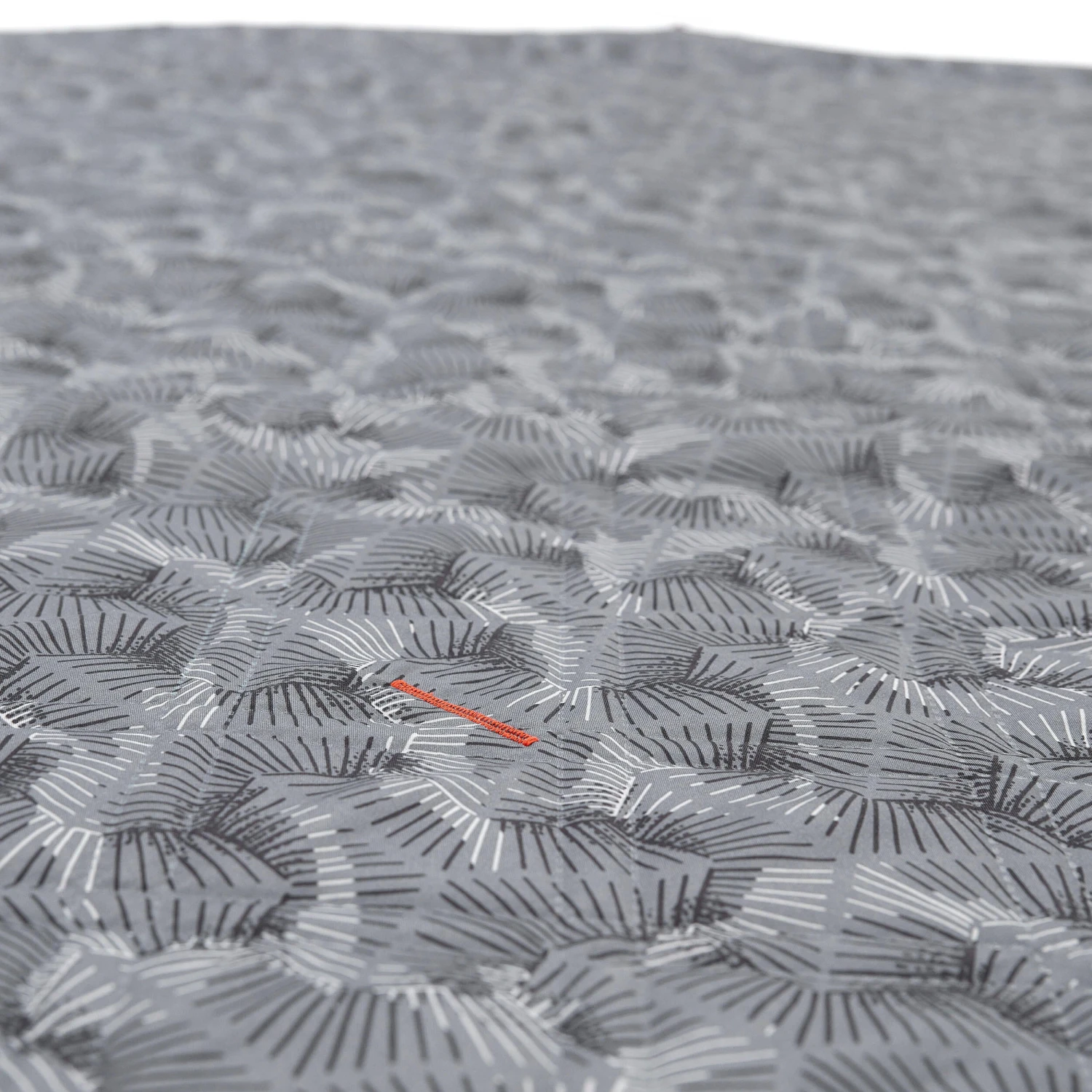 Quechua COMFORTABLE INSULATING BLANKET-SPARE PART FOR THE AIRSECONDS6.3 POLY-COTTON TENT 8 Quechua COMFORTABLE INSULATING BLANKET-SPARE PART FOR THE AIRSECONDS6.3 POLY-COTTON TENT - Image 7