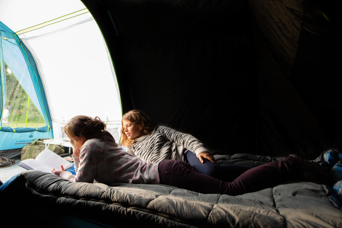 Coleman Castle Pines 4 BlackOut Tent 8 Coleman Castle Pines 4 BlackOut Tent - Image 6